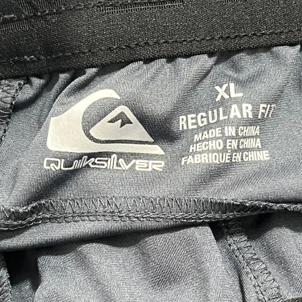 Quiksilver Shorts Mens XL DryFlight Black Hybrid Elastic Waist Active Beach